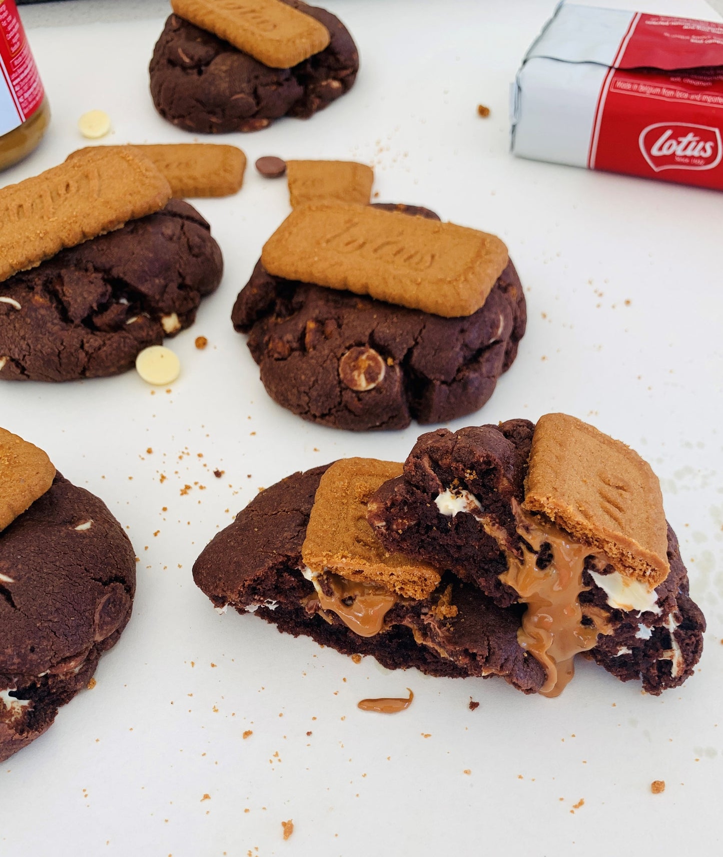 Biscoff Stuffed NYC Cookies